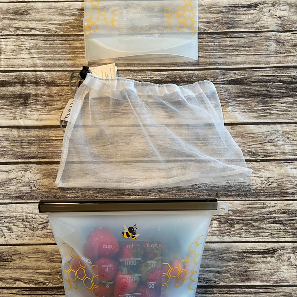 Reusable Silicone Food Storage Bags (Two 1.5 Quart Pack Set) or One 1 Gallon Reusable Silicone Bag